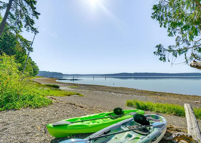 Oyster Haven: Private Oyster Beach W/Kayaks
